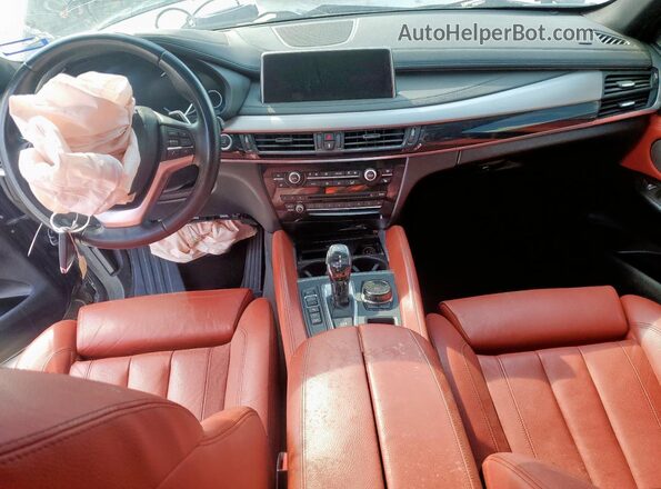5UXKU6C5XH0S99594 2017 BMW X6 Угольный Вид панели приборов