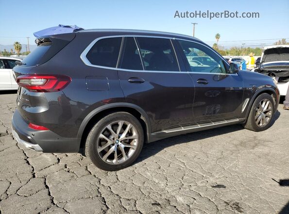 5UXTA6C09P9P55659 2023 BMW X5 Black Передня права чверть