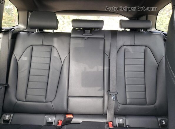 5UXTR9C54JLD66950 2018 BMW X3 White Widok tylnych siedzeń