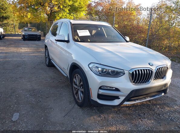 5UXTR9C55JLC69529 2018 BMW X3 Белый Передняя правая четверть