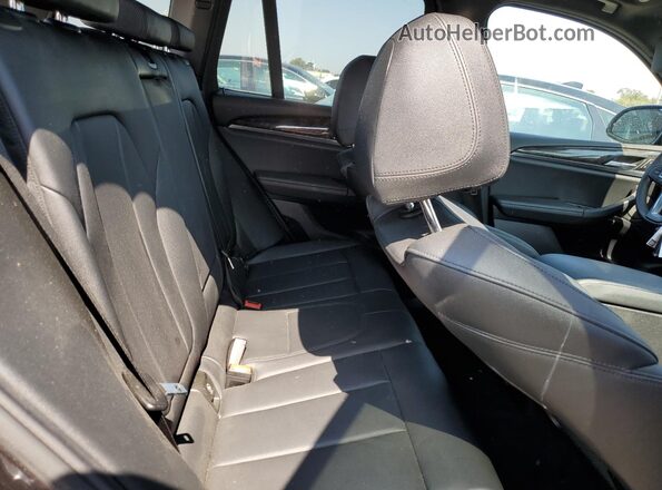 5UXTR9C58JLD73657 2018 BMW X3 Черный Вид задней части салона