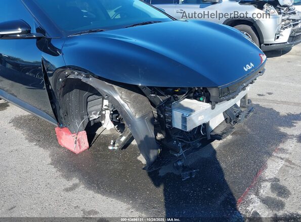 5XYC34JA8SG008394 2025 KIA EV6 Черный Вид спереди