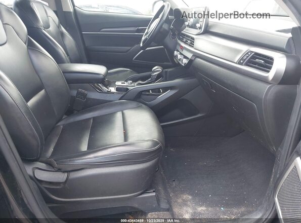 5XYP2DHC5MG179070 2021 KIA TELLURIDE Черный Вид салона спереди