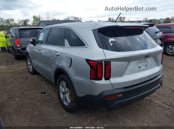 5XYRG4LC4MG004990 2021 KIA SORENTO Серебряный Задняя левая четверть