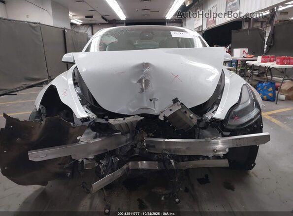 5YJ3E1EB3NF338502 2022 TESLA MODEL 3 White Widok deski rozdzielczej