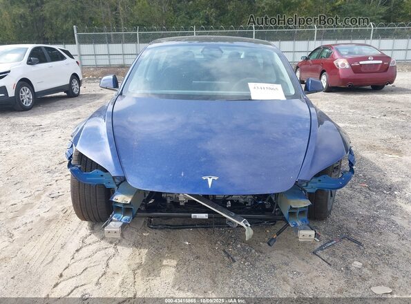 5YJ3E1EB6SF916023 2025 TESLA MODEL 3 Синий Вид панели приборов