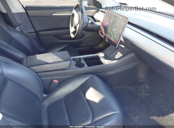 5YJ3E1EB8MF980258 2021 TESLA MODEL 3 Серый Вид салона спереди
