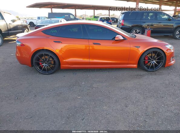 5YJSA1E40GF150855 2016 TESLA MODEL S Оранжевый Вид щитка приборов