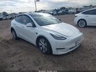 2020 Tesla Model Y Long Range Dual Motor All-wheel Drive White vin: 5YJYGDEE8LF052749