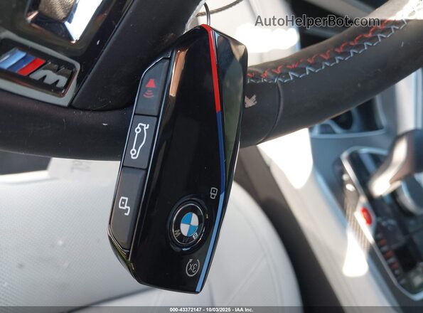 5YM23CS04S9Z08259 2025 BMW OTHER White წინა პანელის ხედი