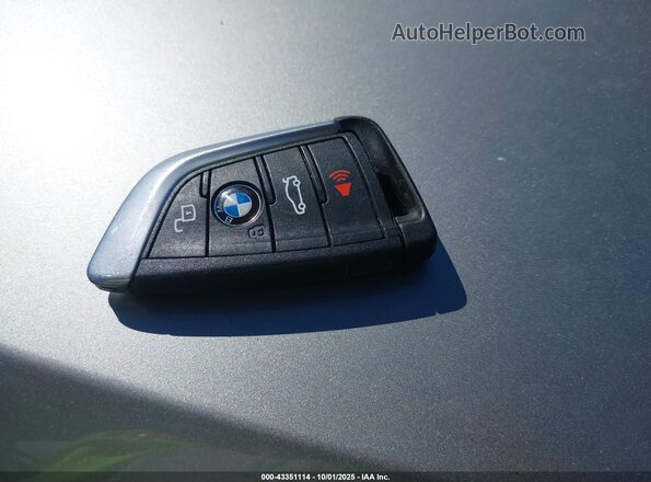 5YMUJ0C07L9B74703 2020 BMW X4 Серый Вид панели приборов