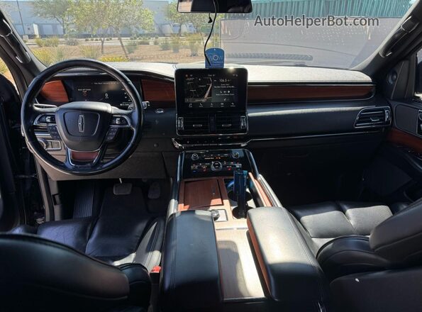 5LMJJ3HT9JEL12364 2018 LINCOLN NAVIGATOR Черный Вид задних сидений