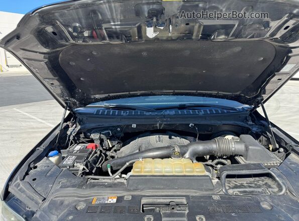 5LMJJ3HT9JEL12364 2018 LINCOLN NAVIGATOR Черный Вид панели приборов