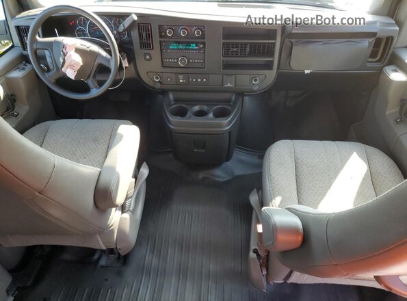1GAZGNFP3P1234182 2023 CHEVROLET EXPRESS Белый Вид щитка приборов