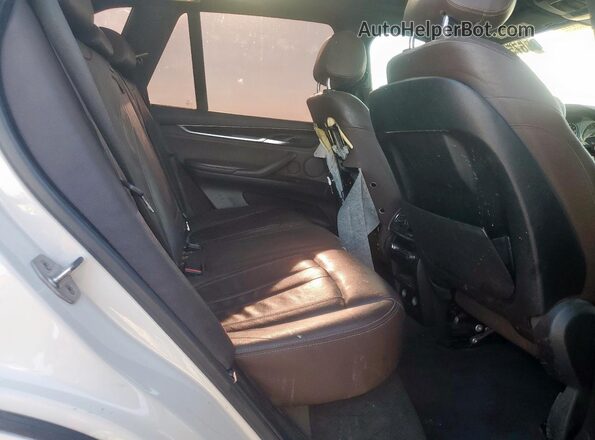 5UXKR2C58G0R72455 2016 BMW X5 Белый Вид задней части салона