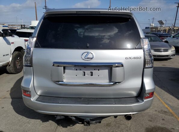 JTJBM7FX6J5182136 2018 LEXUS GX Серебряный Вид салона спереди
