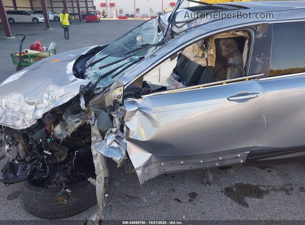 7FART6H83LE014657 2020 HONDA CR-V HYBRID Серебряный Вид спереди