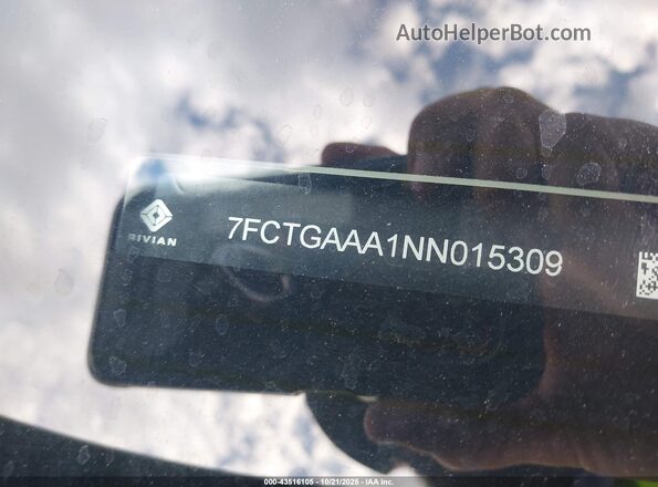 7FCTGAAA1NN015309 2022 RIVIAN R1T Белый Вид подкапотного пространства