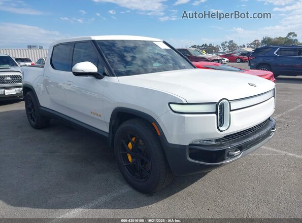 7FCTGAAA1NN015309 2022 RIVIAN R1T Белый Передняя правая четверть