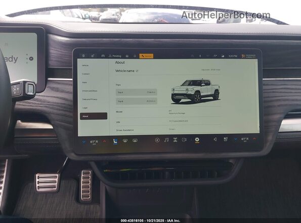 7FCTGAAA1NN015309 2022 RIVIAN R1T Белый 