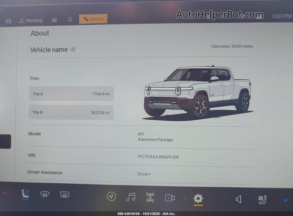 7FCTGAAA1NN015309 2022 RIVIAN R1T Белый Вид задних сидений