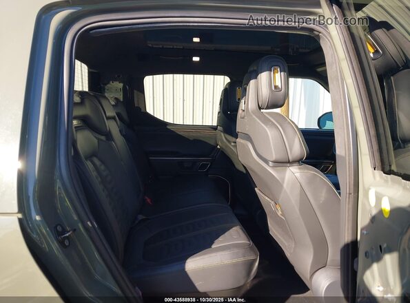 7FCTGAAL2NN000805 2022 RIVIAN R1T Green Вид наклейки з VIN-кодом