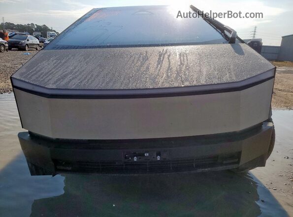 7G2CEHED0SA072971 2025 TESLA CYBERTRUCK Gold Widok z przodu