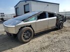 2024 Tesla Cybertruck Silver vin: 7G2CEHED6RA021355
