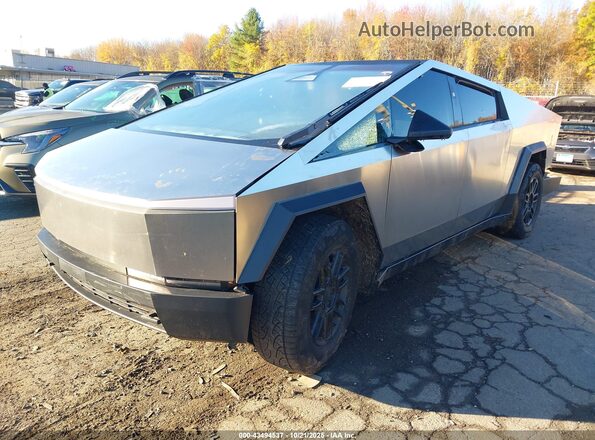 7G2CEHED8SA066996 2025 TESLA CYBERTRUCK Серебряный Передняя левая четверть