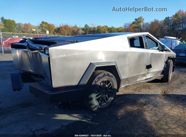 7G2CEHED8SA066996 2025 TESLA CYBERTRUCK Серебряный Задняя правая четверть