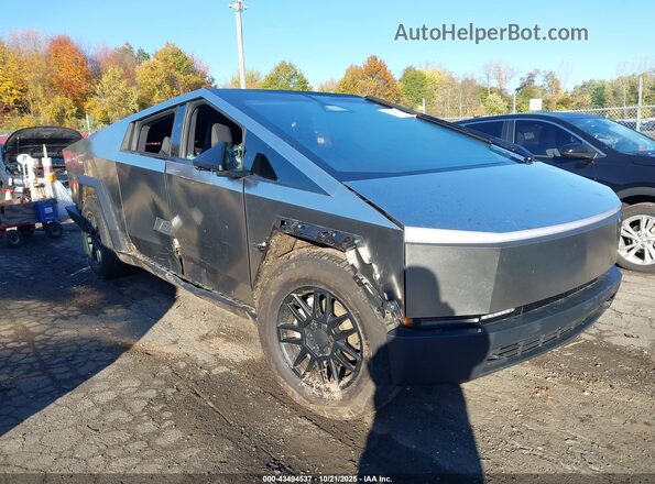 7G2CEHED8SA066996 2025 TESLA CYBERTRUCK Серебряный Передняя правая четверть