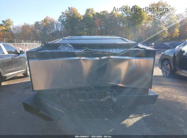 7G2CEHED8SA066996 2025 TESLA CYBERTRUCK Серебряный 
