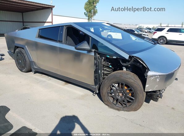 7G2CEHEE6SA062275 2025 TESLA CYBERTRUCK Gray Przód prawy