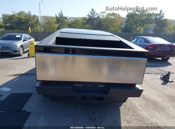 7G2CEHEE6SA062275 2025 TESLA CYBERTRUCK Gray 