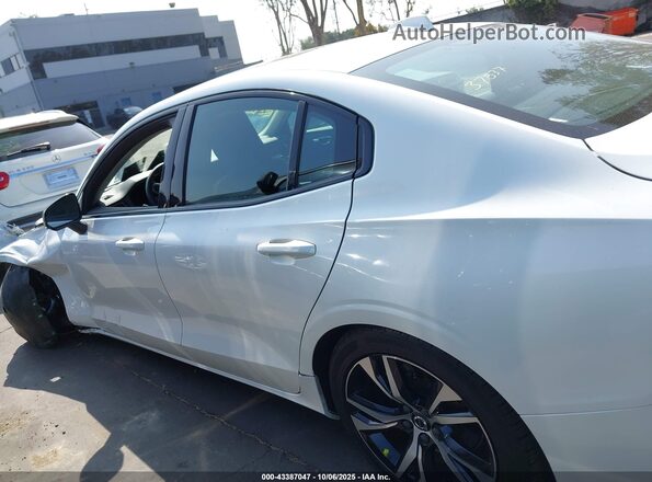 7JRL12FK9RG313360 2024 VOLVO S60 Белый Панорамный вид салона 360°
