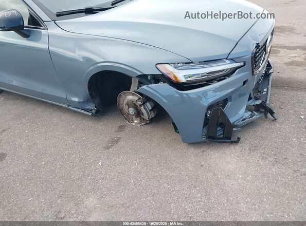 7JRL12FZXNG163041 2022 VOLVO S60 Blue Widok z przodu