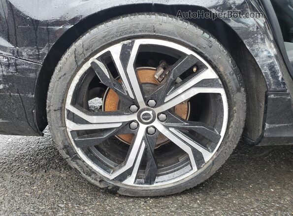 7JRL12TKXRG321200 2024 VOLVO S60 Черный 