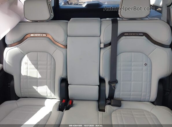 7PDSGCBP4SN059406 2025 RIVIAN R1S Зеленый Вид наклейки с VIN-кодом