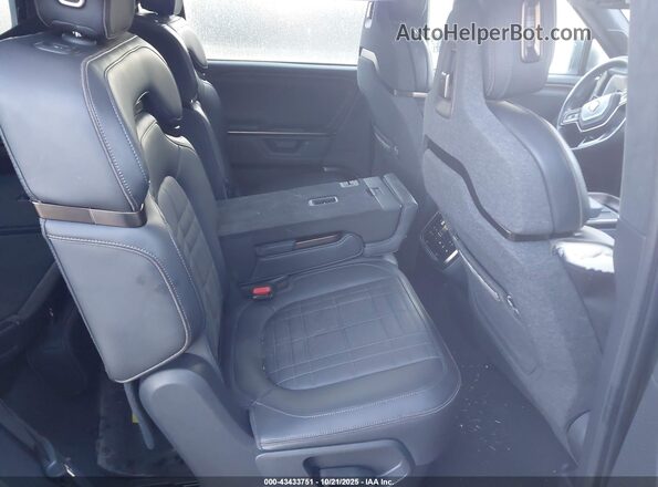 7PDSGCBPXSN058129 2025 RIVIAN R1S Green Vista de la etiqueta del VIN