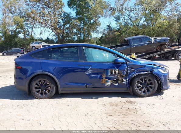 7SAXCBE51RF454698 2024 TESLA MODEL X Синий Вид задней части салона