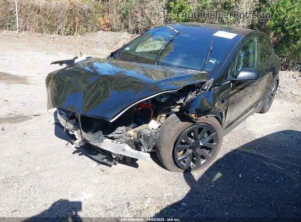 7SAXCBE53PF381282 2023 TESLA MODEL X Черный Передняя левая четверть