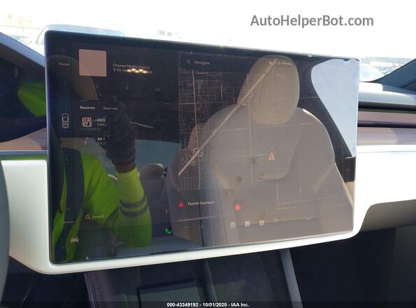 7SAXCBE55SF472241 2025 TESLA MODEL X Красный 