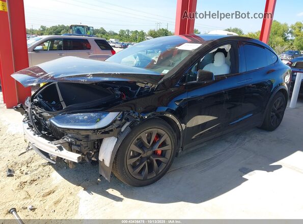 7SAXCBE60SF462340 2025 TESLA MODEL X Черный Передняя левая четверть