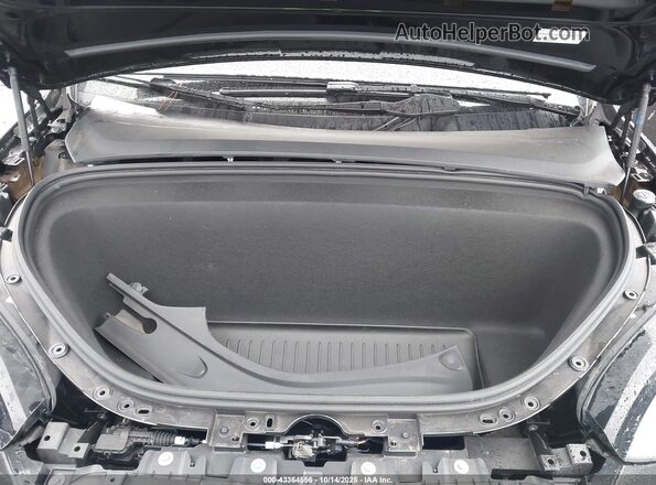 7SAXCBE63RF440021 2024 TESLA MODEL X Черный Вид сзади