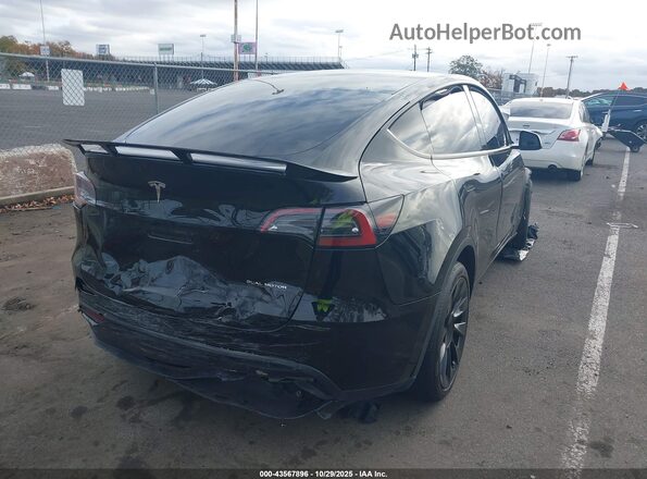 7SAYGAEE0SF285203 2025 TESLA MODEL Y Черный Задняя правая четверть