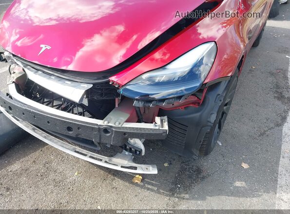 7SAYGAEE2SF254390 2025 TESLA MODEL Y Красный Вид спереди