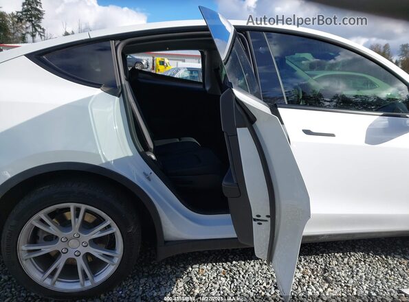 7SAYGAEE7PF812158 2023 TESLA MODEL Y Белый Вид наклейки с VIN-кодом
