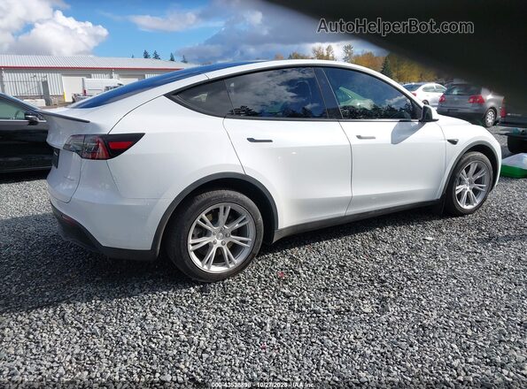 7SAYGAEE7PF812158 2023 TESLA MODEL Y Белый Задняя правая четверть