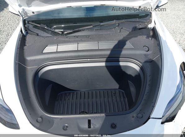 7SAYGAEE7PF812158 2023 TESLA MODEL Y Белый Вид сзади