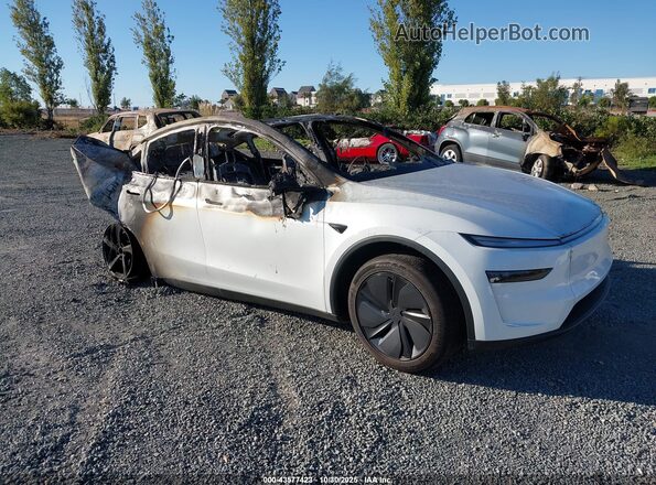 7SAYGDED2TF399701 2026 TESLA MODEL Y White Przód prawy